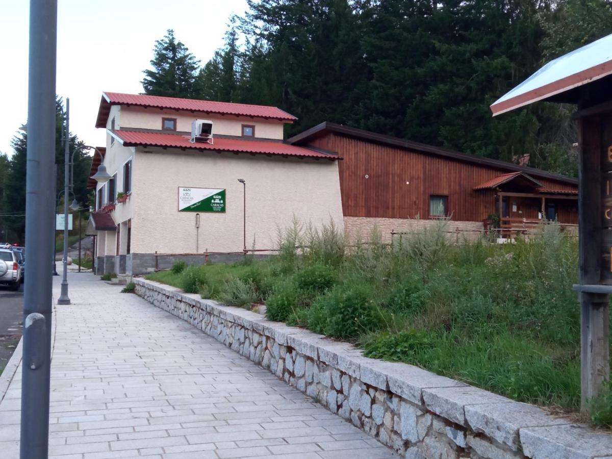 Guest House Caracas Lorica Zewnętrze zdjęcie