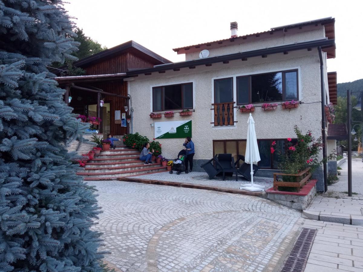 Guest House Caracas Lorica Zewnętrze zdjęcie