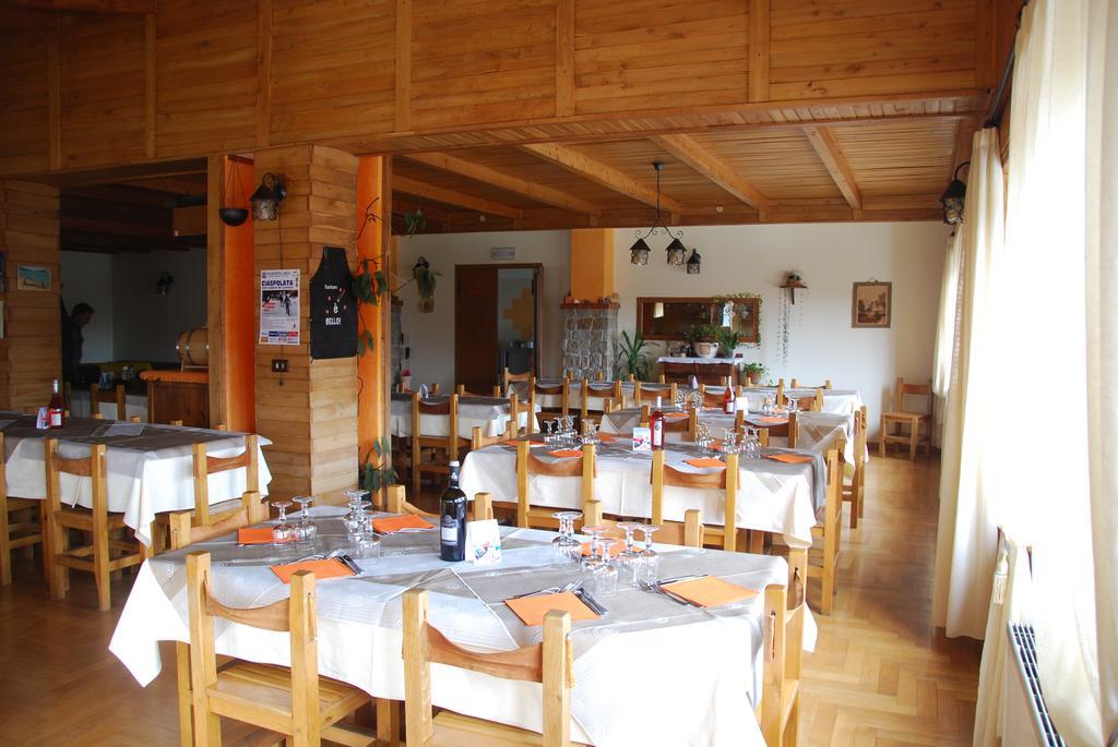 Guest House Caracas Lorica Zewnętrze zdjęcie