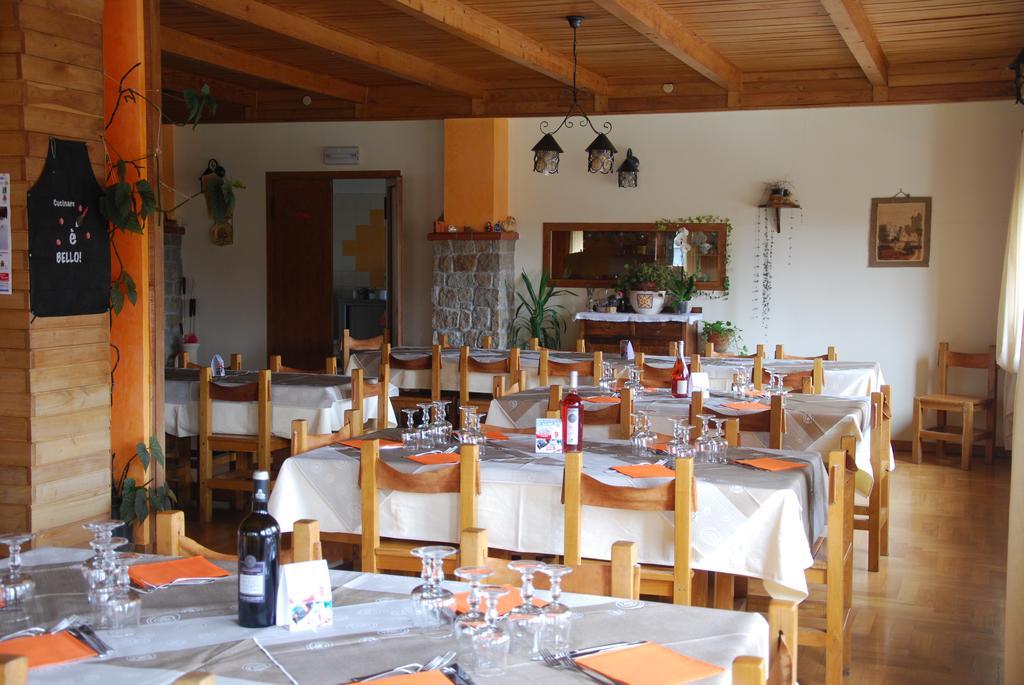 Guest House Caracas Lorica Zewnętrze zdjęcie