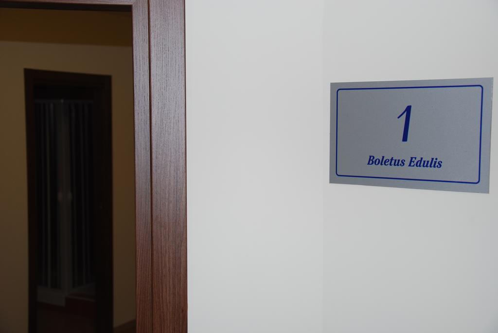 Guest House Caracas Lorica Zewnętrze zdjęcie